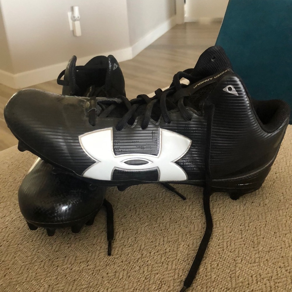 Under Armour Football cleats